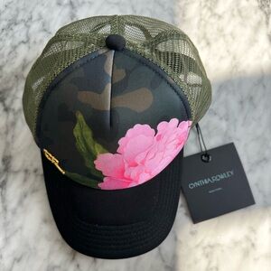 NWT Cynthia Rowley Floral Black Trucker Hat